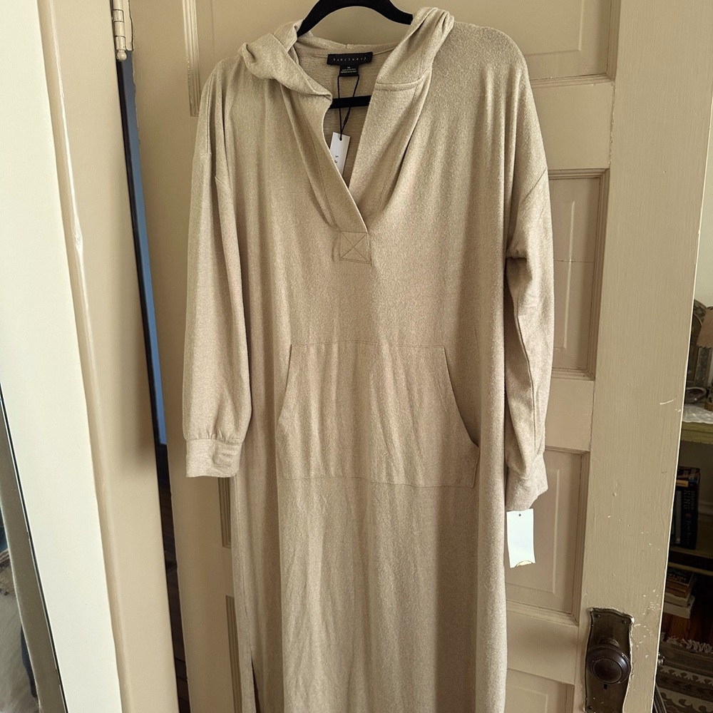 Sanctuary Soft Long Sleeve Hooded Lounger/Sweater Tunic. NWT